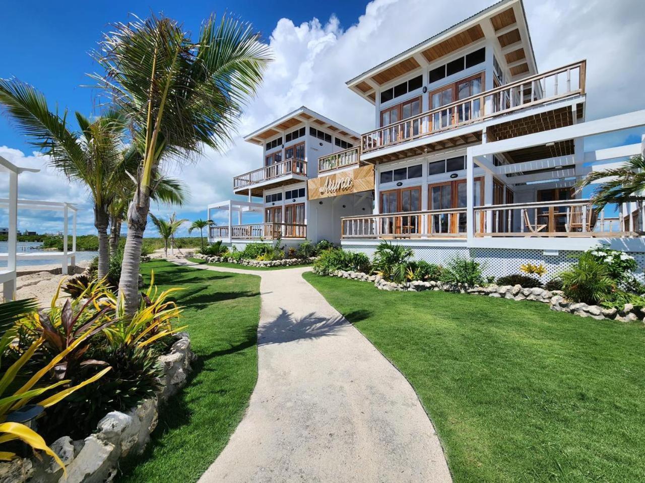 Aruna Resort & Villas San Pedro  Exteriör bild