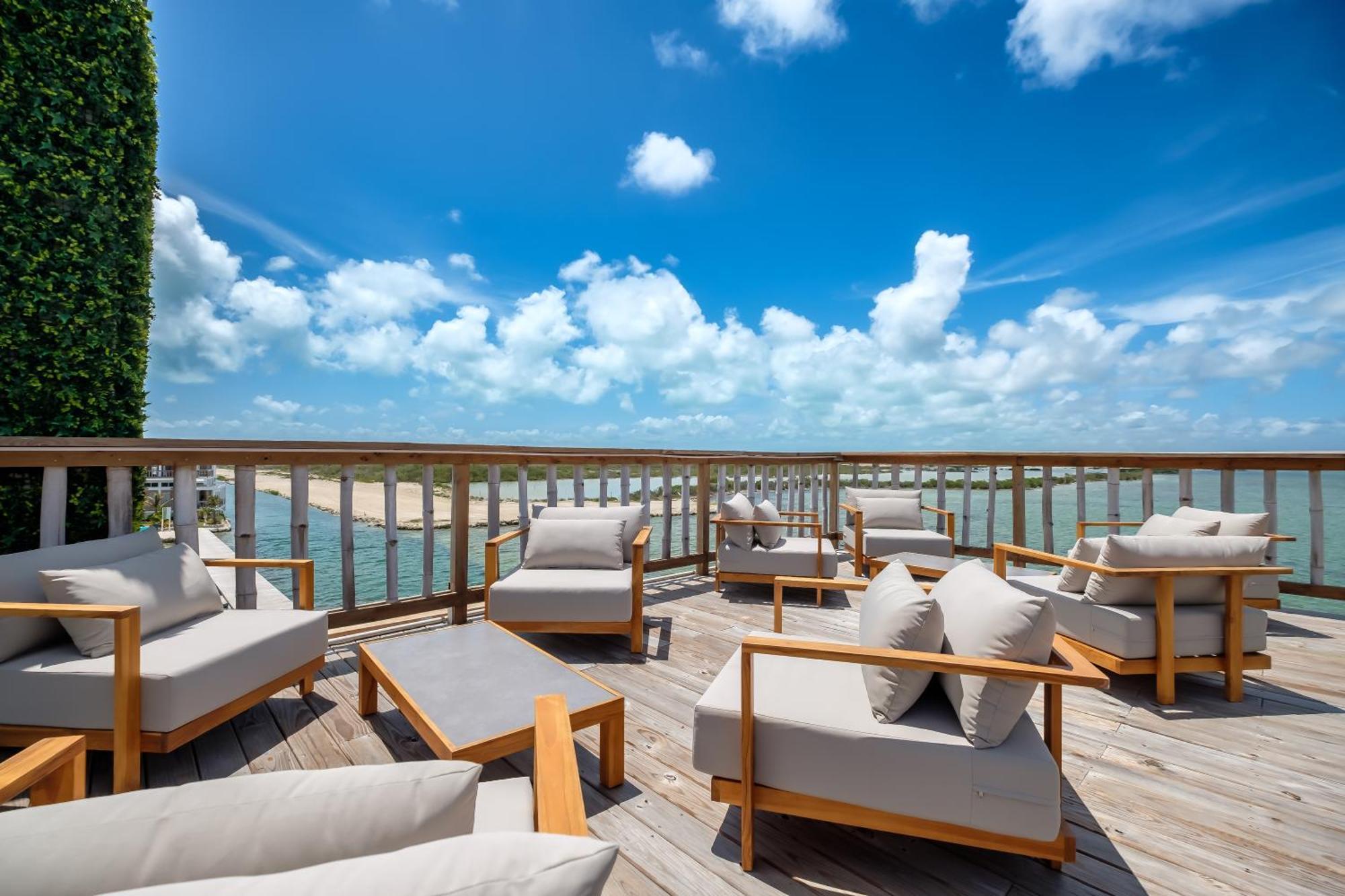 Aruna Resort & Villas San Pedro  Exteriör bild