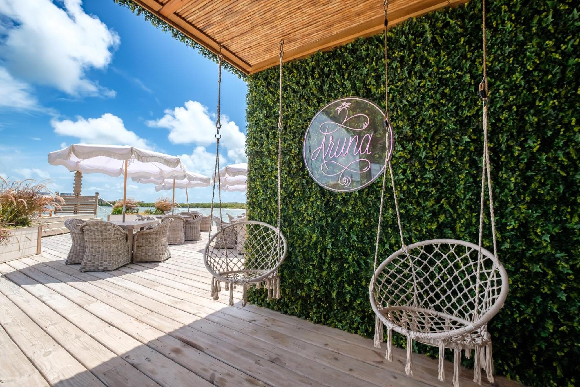 Aruna Resort & Villas San Pedro  Exteriör bild